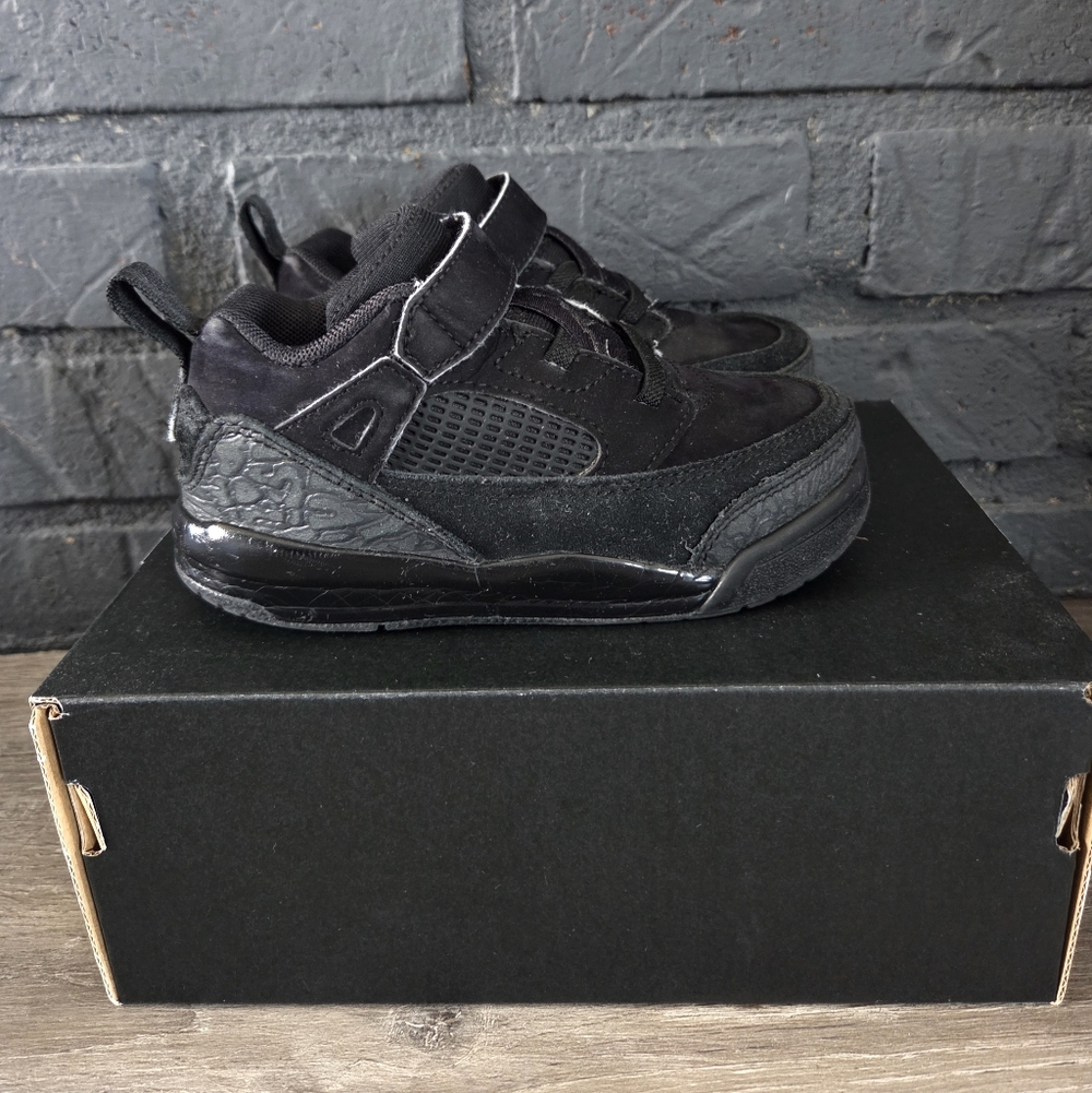Kids 9c Jordan Spizike Low Sneakers Black in Box